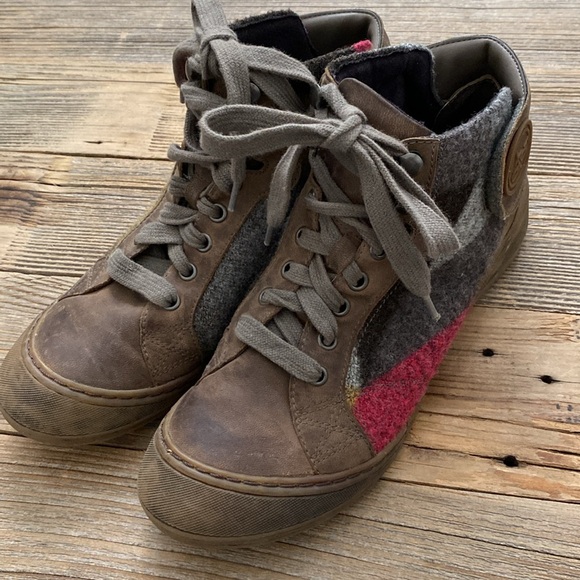 Last Chance🥳! OTBT Providence Booties. Size 7.5. - Picture 4 of 10